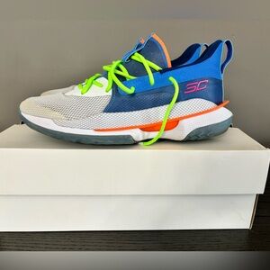 UA Curry 7 size 10.5 great condition comes with box